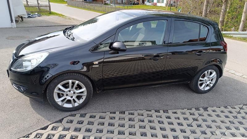 Gebraucht Opel Corsa 86 PS (63 kW) 2010 Schwarz Kleinwagen