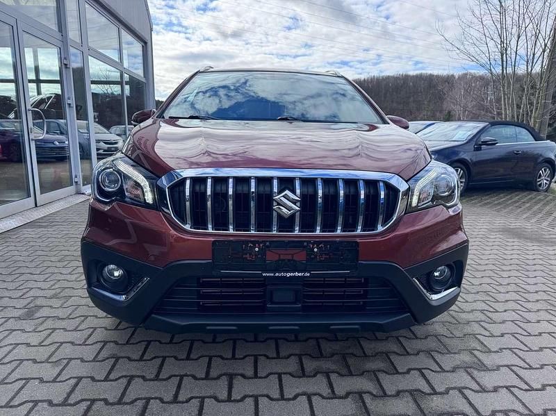 Gebraucht Suzuki SX4 Comfort+ 129 PS (94 kW) 2020 Orange Limousine