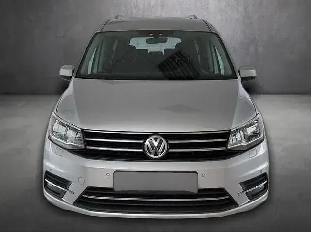 Gebraucht VW Caddy Maxi Highline 102 PS (75 kW) 2015 Silber metallic Van / Kleinbus