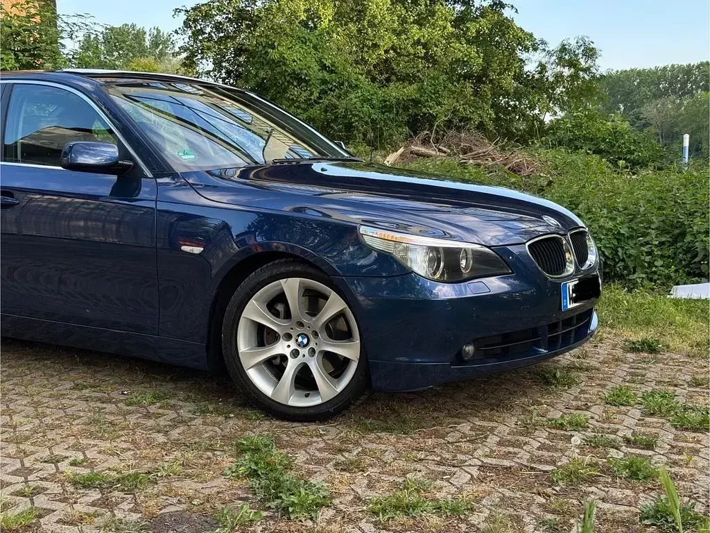 Gebraucht BMW 530 231 PS (169 kW) 2003 Blau Limousine