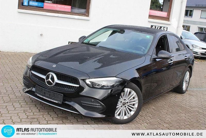 Gebraucht Mercedes C220 200 PS (147 kW) 2022 Obsidianschwarz  lack Limousine