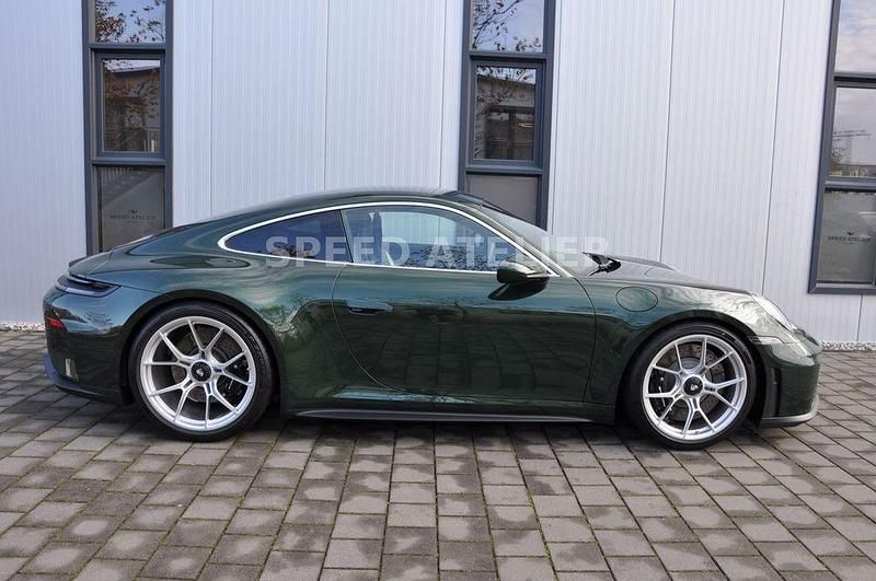 Neu Porsche 911 510 PS (375 kW) 2025 Grün