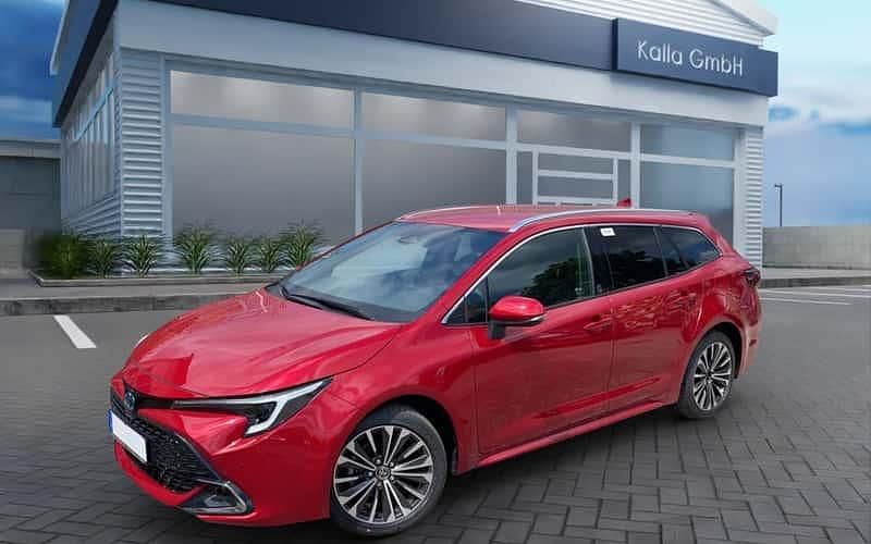 Karminarot metallic Gebraucht 2024 Toyota Corolla Team Kombi | 32.680 € (Teuer) - Bild 1/4