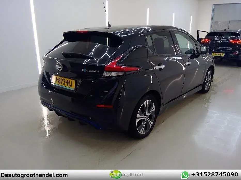 Gebraucht Nissan Leaf N-Connecta 110 kW (150 PS) 2020 Schwarz Kleinwagen
