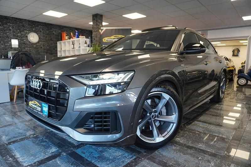 Gebraucht Audi Q8 Ambiente 286 PS (210 kW) 2020 Grau SUV