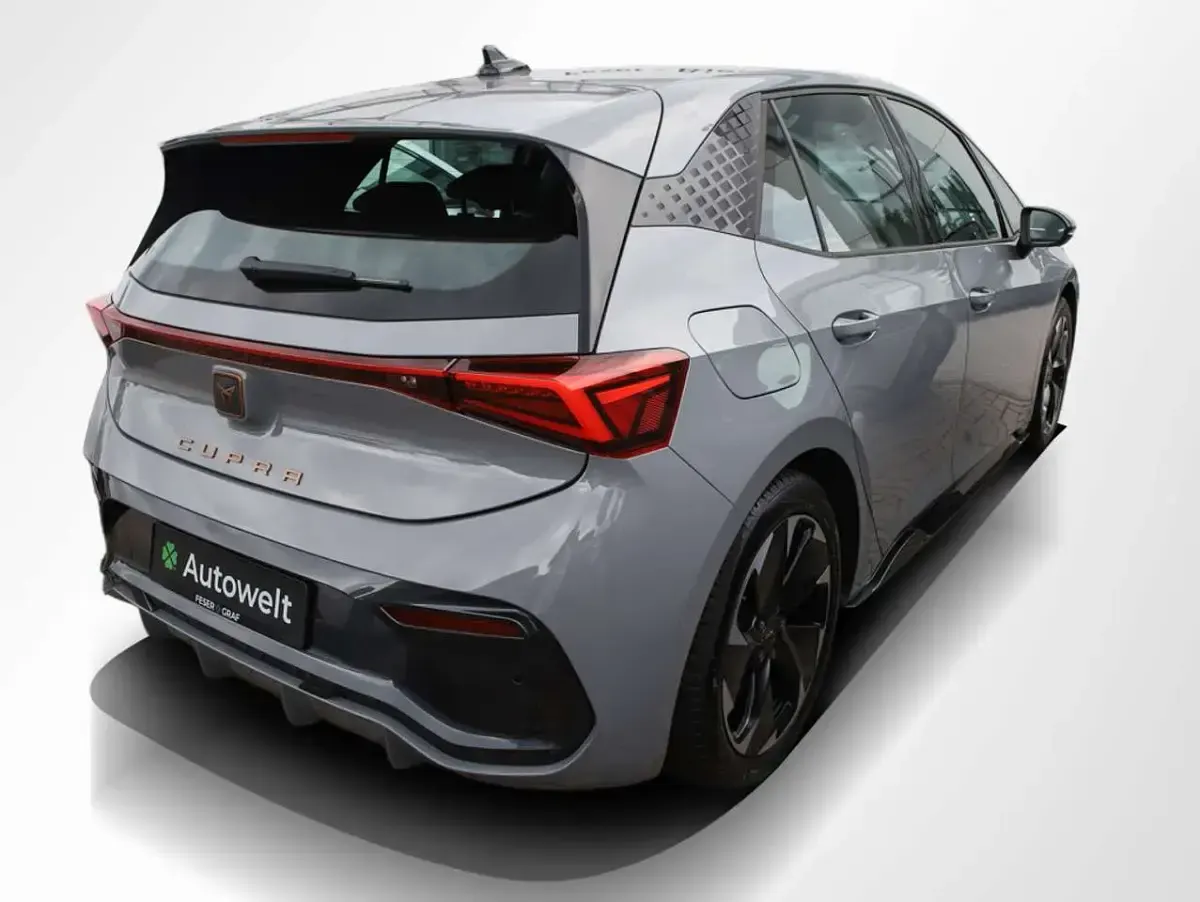 Gebraucht Cupra Born 150 kW (204 PS) 2024 Vaporgrau Kleinwagen