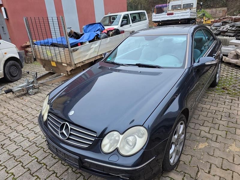 Gebraucht Mercedes CLK240 170 PS (125 kW) 2002 Blau Coupé