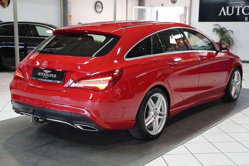 Gebraucht Mercedes CLA200 156 PS (114 kW) 2019 Jupiterrot uni Kombi