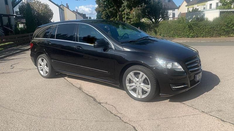 Gebraucht Mercedes R350 265 PS (194 kW) 2011 Schwarz Van / Kleinbus