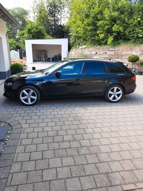 Gebraucht Audi A4 Ambiente 143 PS (105 kW) 2009 Schwarz Kombi