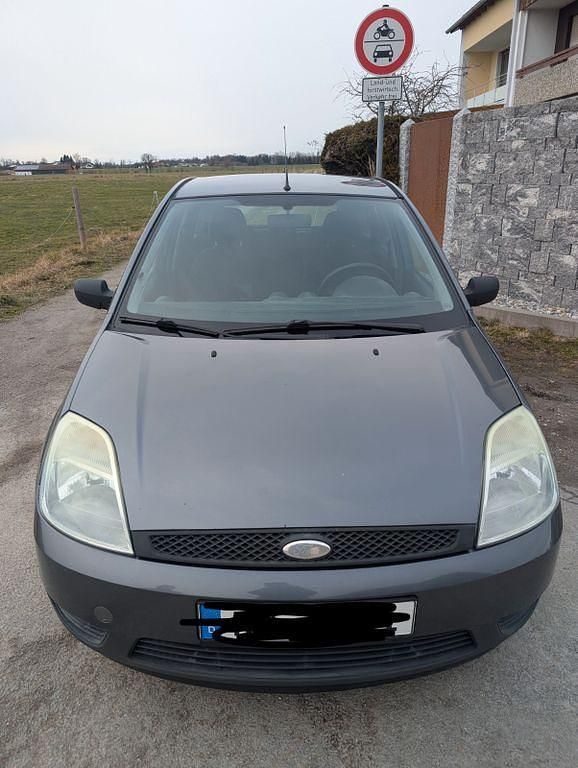 Gebraucht Ford Fiesta Trend 75 PS (55 kW) 2003 Grau Kleinwagen