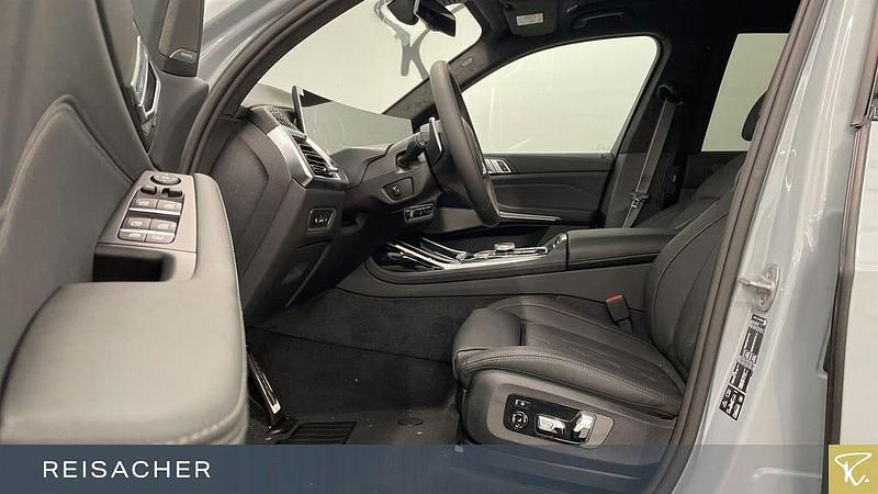 Neu BMW X7 Performance 352 PS (258 kW) 2025 Grau SUV