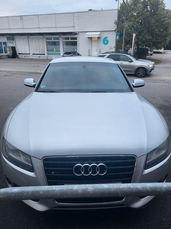 Silber Gebraucht 2011 Audi A5 Sportback S-Line Limousine | 10.000 € (Guter Preis) - Bild 1/4