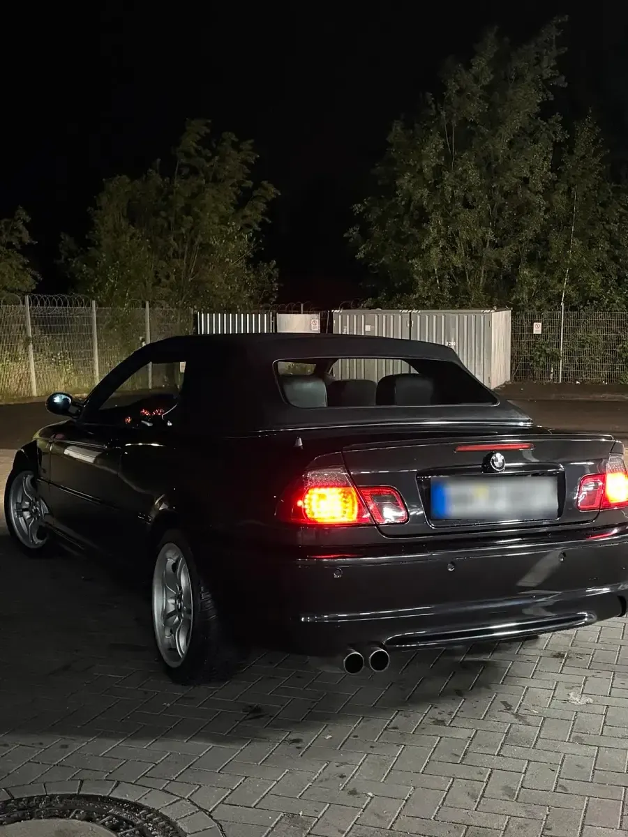 Gebraucht BMW 325 Cabriolet 192 PS (141 kW) 2001 Schwarz Cabrio