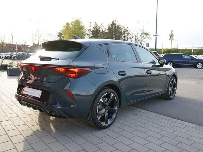 Nouă Cupra Leon 150 CP (110 kW) 2026 Albastru Berlinǎ