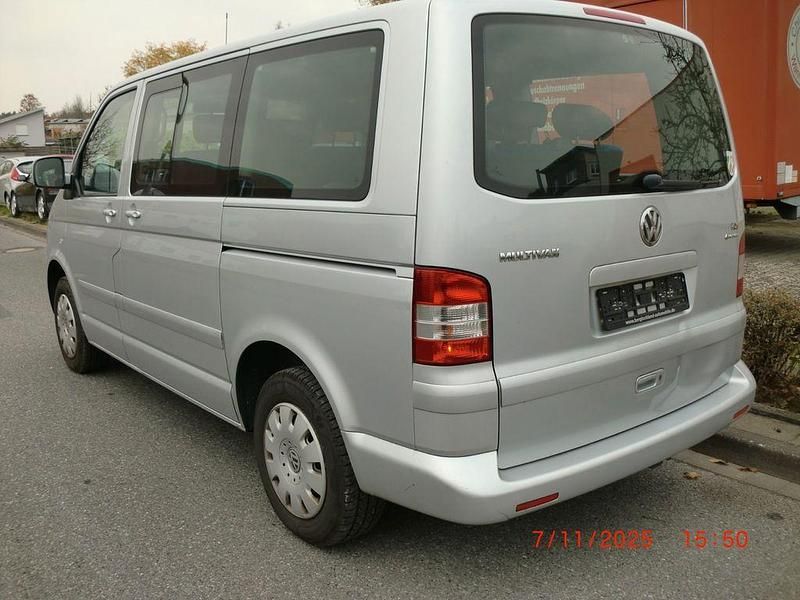 Gebraucht VW Multivan Comfortline 131 PS (96 kW) 2008 Silber Van