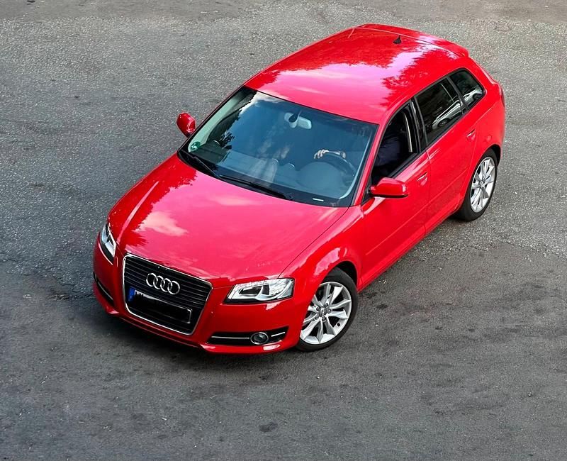 Gebraucht Audi A3 Comfort 160 PS (117 kW) 2010 Rot Kleinwagen