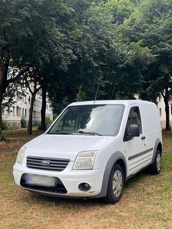 Weiß Gebraucht 2010 Ford Tourneo Van / Kleinbus | 1.990 € (Guter Preis) - Bild 1/4