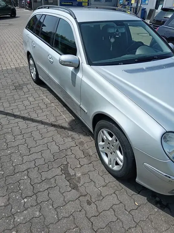 Gebraucht Mercedes E280 190 PS (139 kW) 2005 Silber Limousine