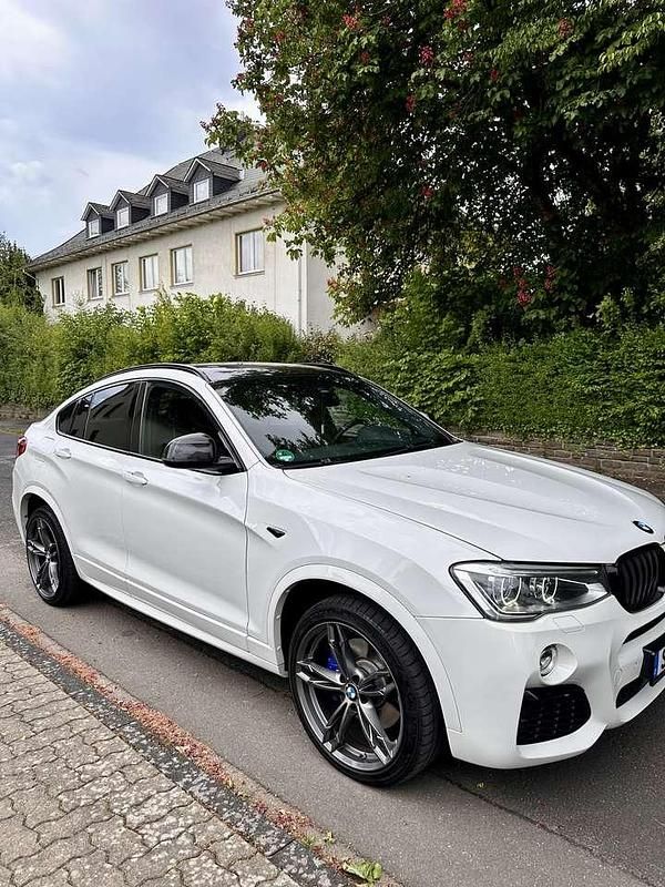 Weiß Gebraucht 2016 BMW X4 M Sport SUV | 25.000 € (Etwas zu teuer) - Bild 1/4