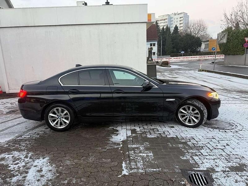 Gebraucht BMW 520 Sport Line 184 PS (135 kW) 2013 Limousine