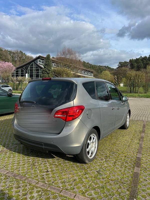 Usata Opel Meriva 2011 Monovolume