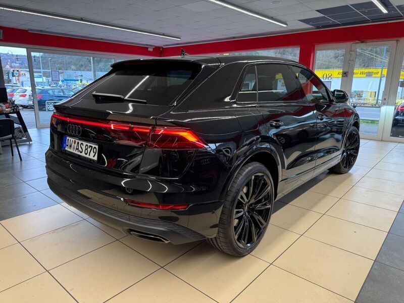 Gebraucht Audi Q8 Black Edition 286 PS (210 kW) 2025 Schwarz SUV