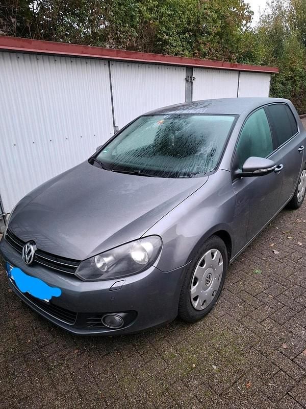 Braun Gebraucht 2012 VW Golf VI Kleinwagen | 5.900 € (Guter Preis) - Bild 1/4