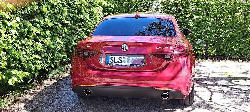 Gebraucht Alfa Romeo Giulia 179 PS (131 kW) 2018 Rot Limousine