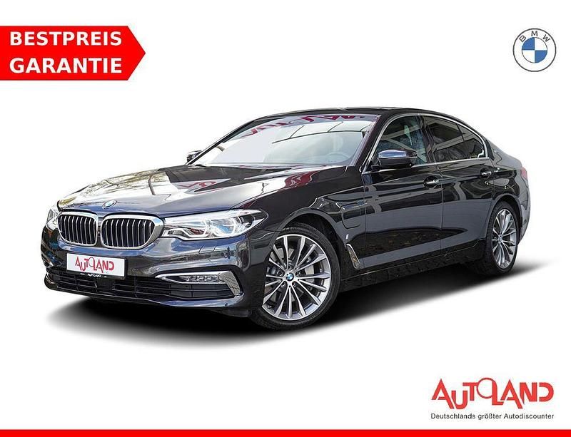 Schwarz Gebraucht 2017 BMW 530e Luxury Line Limousine | 29.950 € (Etwas zu teuer) - Bild 1/4