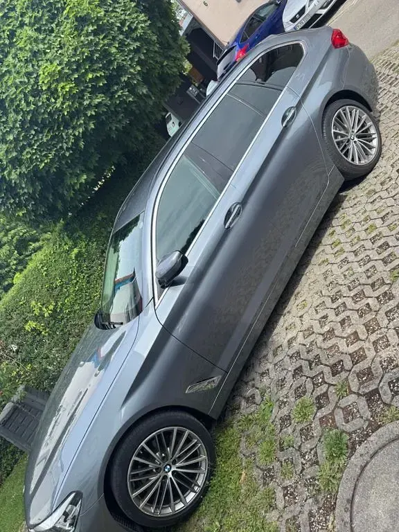 Gebraucht BMW 520 Sport Line 190 PS (139 kW) 2017 Grau Kombi