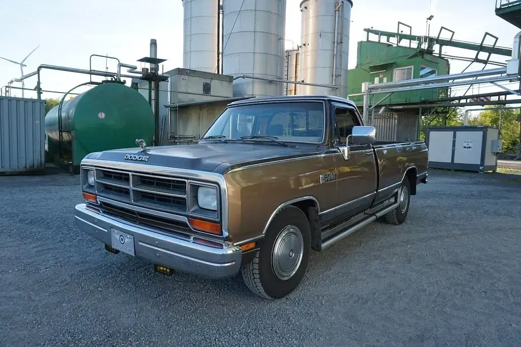 Second-hand Dodge Ram 190 CP (139 kW) 1988 Maro Pickup