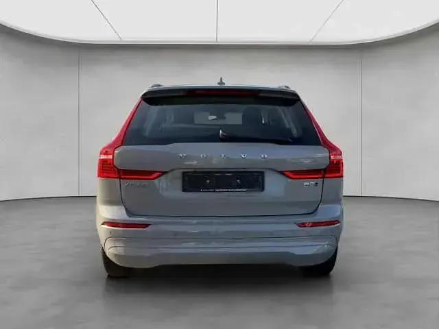 Gebraucht Volvo XC60 Core 250 PS (183 kW) 2024 Grau SUV