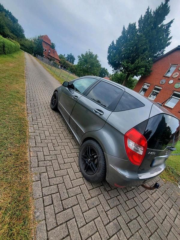 Gebraucht Mercedes A140 140 PS (102 kW) 2008 Braun Kleinwagen