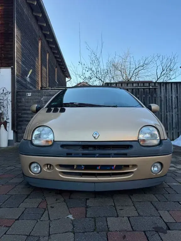 Brugt Renault Twingo 75 HK (55 kW) 2003 Guld Hatchback