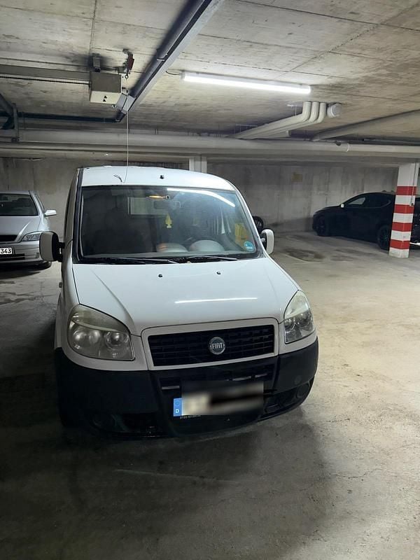 Weiß Gebraucht 2007 Fiat Doblò Active Van / Kleinbus | 2.500 € (Fairer Preis) - Bild 1/4