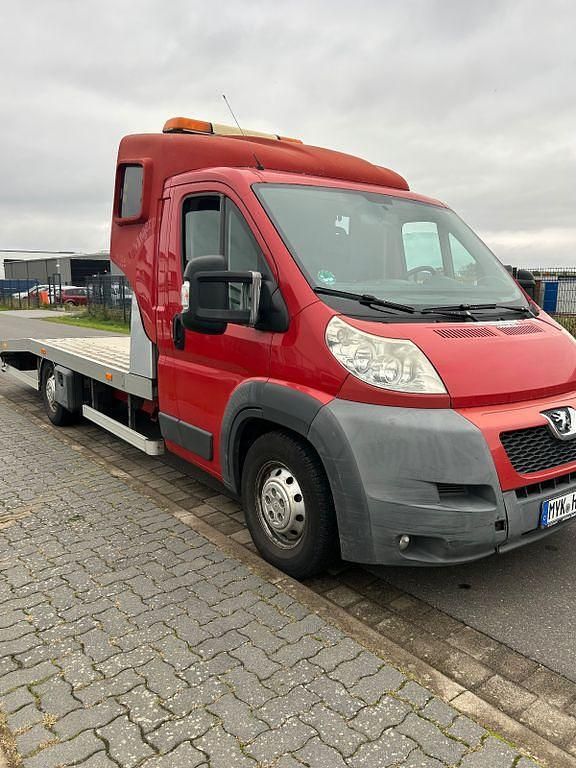 Gebraucht Peugeot Boxer 158 PS (116 kW) 2011 Rot Van