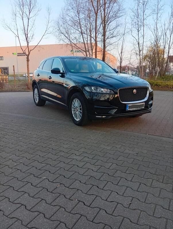 Schwarz Gebraucht 2016 Jaguar F-Pace SUV | 16.500 € - Bild 1/4