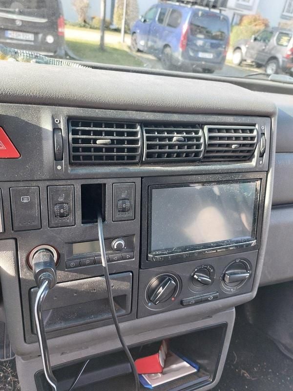 Usata VW Caravelle 151 CV (111 kW) 2000 Verde Monovolume