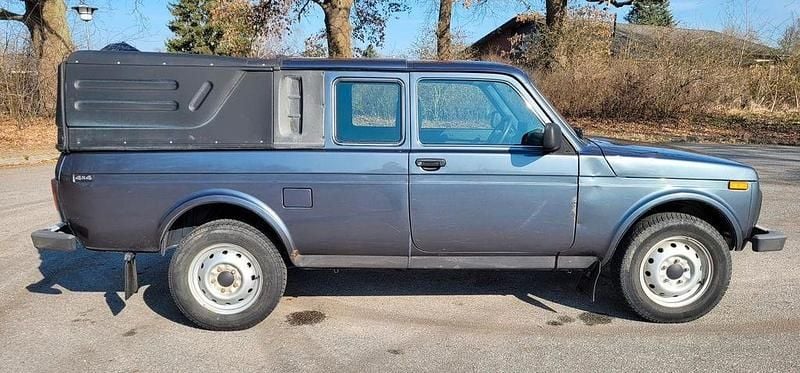 Gebraucht Lada niva 83 PS (61 kW) 2017 Grau SUV