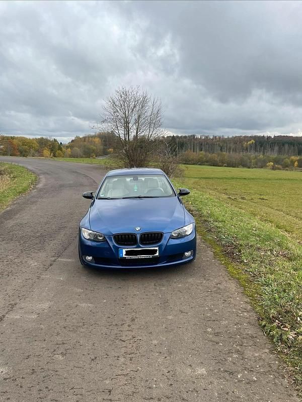 Gebraucht BMW 330 272 PS (200 kW) 2007 Blau Coupé