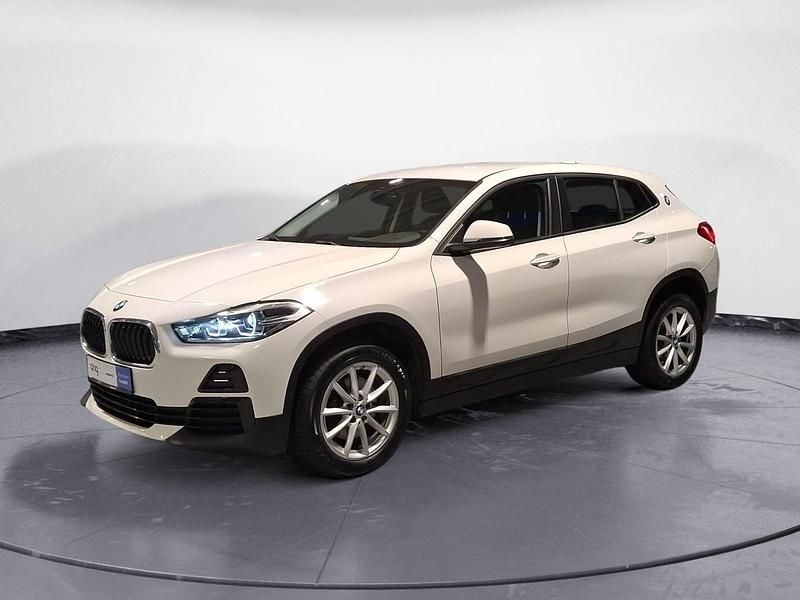 Weiß Gebraucht 2022 BMW X2 Sport Line SUV | 18.990 € (Fairer Preis) - Bild 1/4