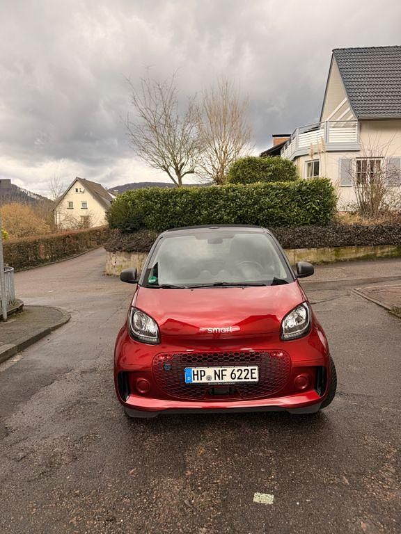 Gebraucht Smart ForTwo Electric Drive 60 kW (82 PS) 2023 Rot Cabrio
