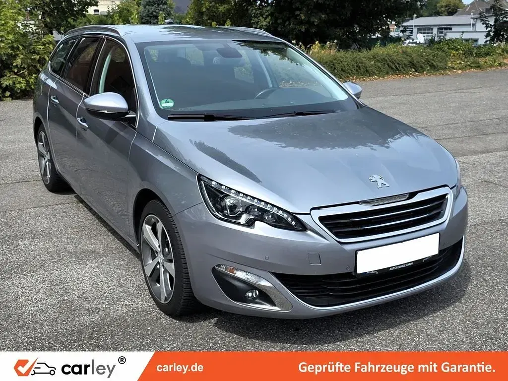 Gebraucht Peugeot 308 SW Allure 131 PS (96 kW) 2015 Grau Kombi