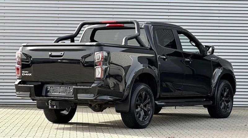 Gebraucht Isuzu D-Max 163 PS (119 kW) 2024 Schwarz Pickup