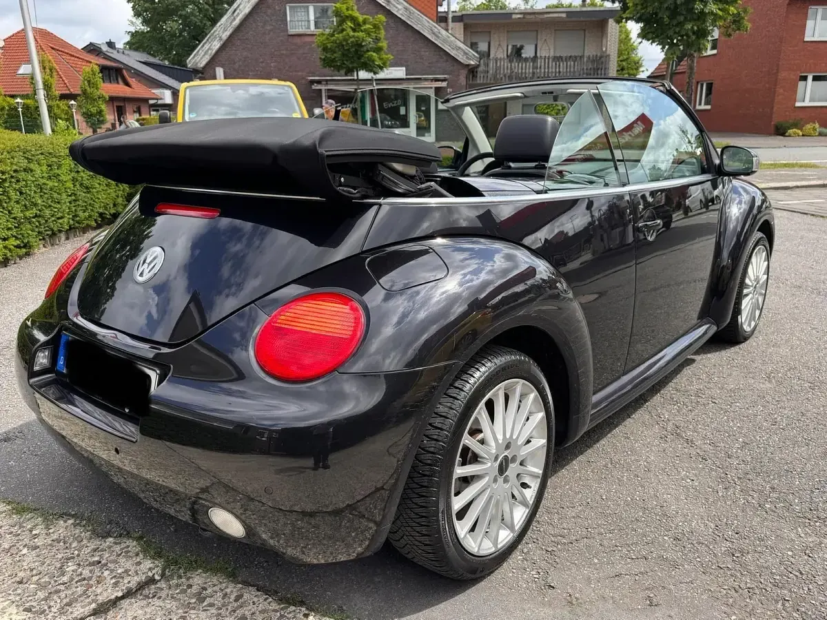 Gebraucht VW New Beetle 116 PS (85 kW) 2003 Schwarz Kleinwagen