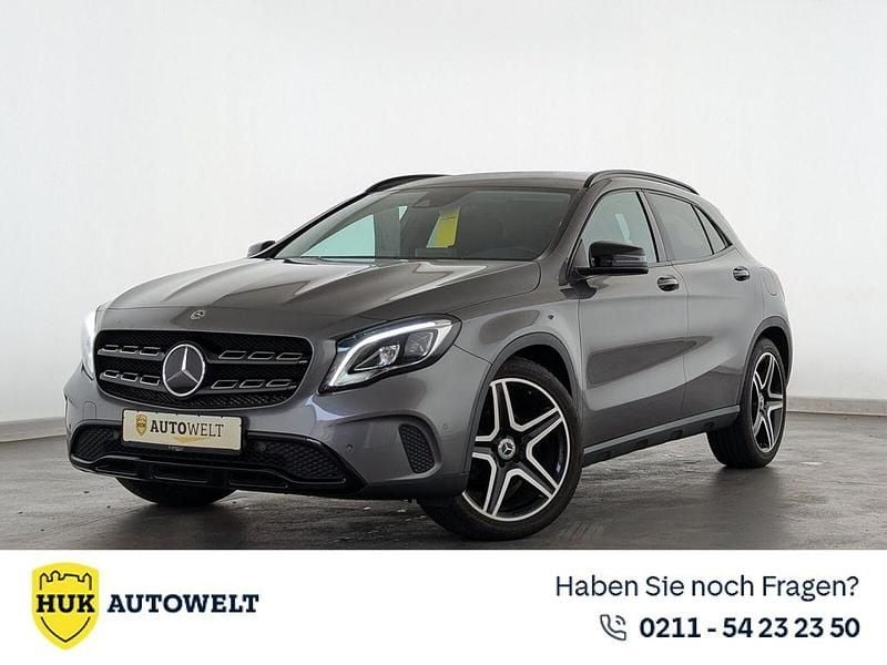 Mountaingrau Gebraucht 2019 Mercedes GLA200 Urban SUV | 23.960 € (Guter Preis) - Bild 1/3