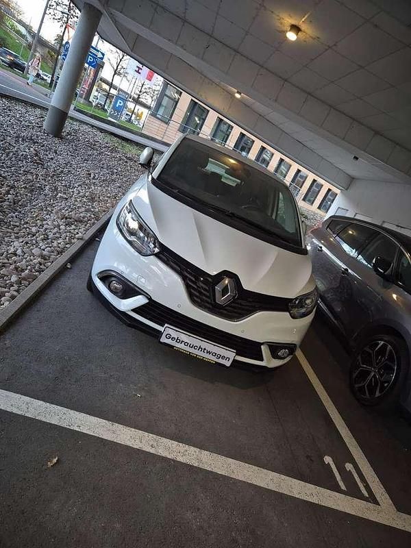 Gebraucht Renault Scenic E-Tech Intens 140 PS (102 kW) 2018 Weiß SUV