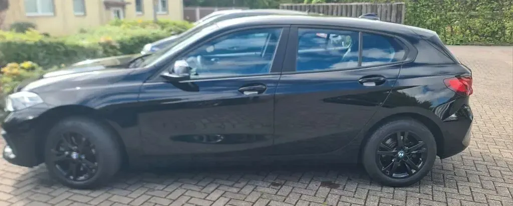 Gebraucht BMW 118 Advantage 136 PS (100 kW) 2022 Schwarz Kleinwagen