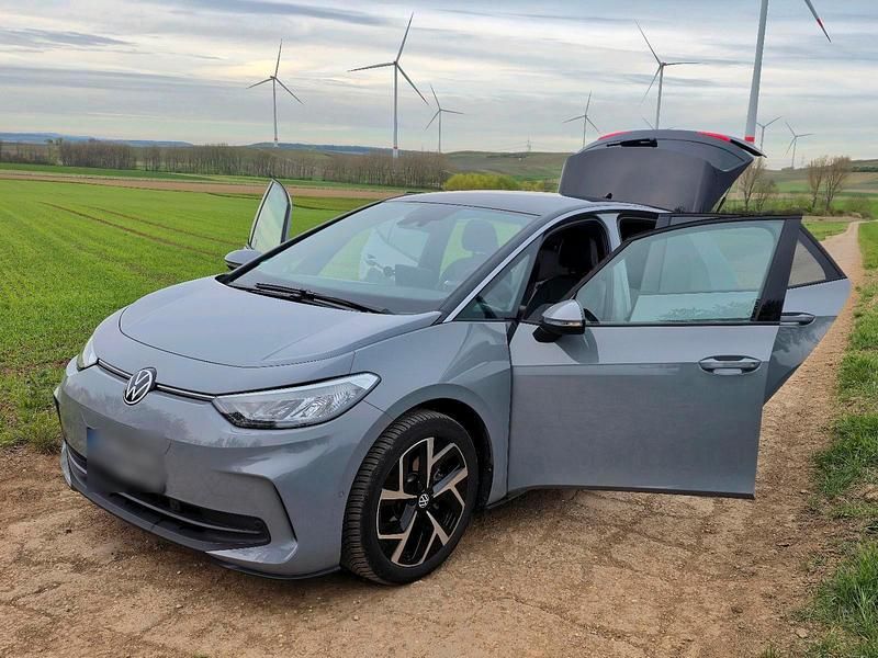 Gebraucht VW ID.3 Pro 150 kW (204 PS) 2024 Grau Kleinwagen